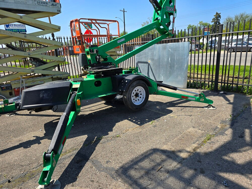 2017 JLG T350 Towable Boom Lift 35'