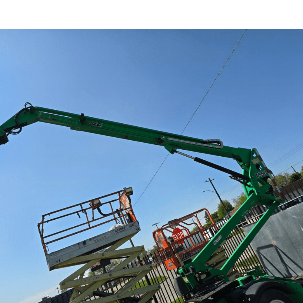 2017 JLG T350 Towable Boom Lift 35'